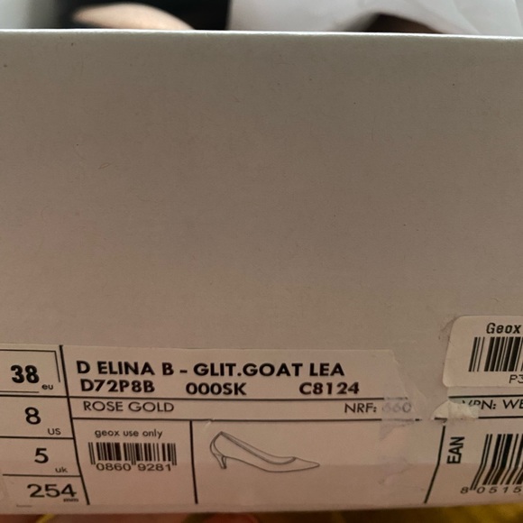 Brand-nee Geox heel - Picture 3 of 3